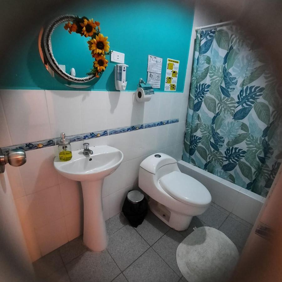 Hostal Brisa Marina 帕拉卡斯 外观 照片